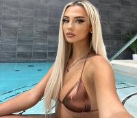 Bakırköy Escort Bayan Zeyneple Geceyi Renklendirin